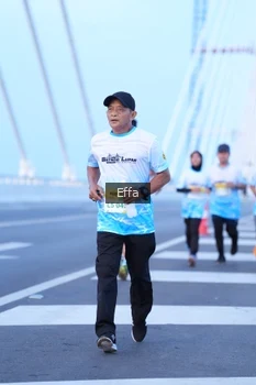 Runner Photo 2174971