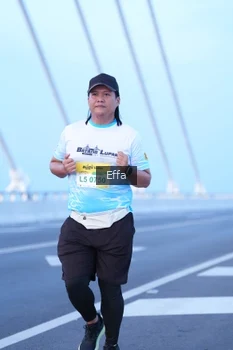 Runner Photo 2174981