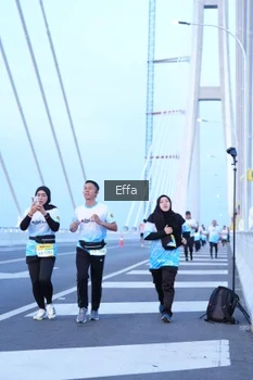 Runner Photo 2174989