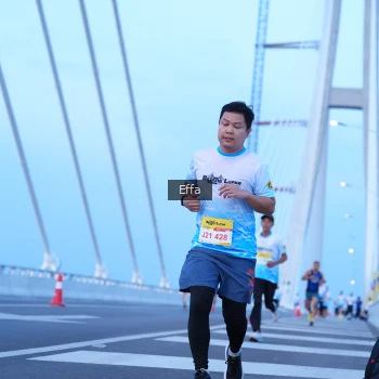 Runner Photo 2175091