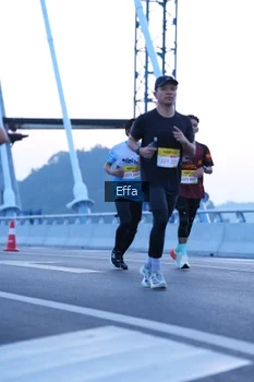 Runner Photo 2175118