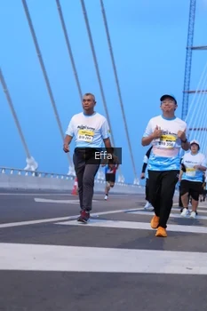 Runner Photo 2175511