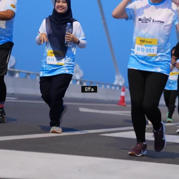 Runner Photo 2175638