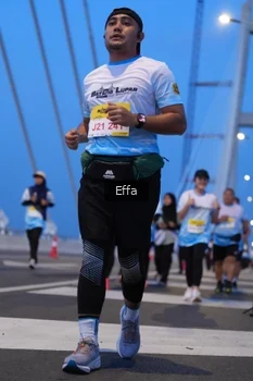 Runner Photo 2175680