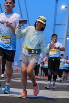 Runner Photo 2175684