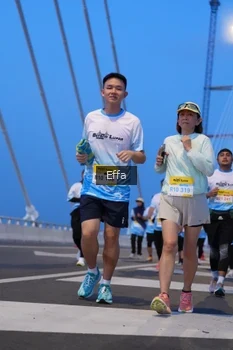 Runner Photo 2175686
