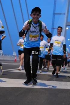 Runner Photo 2175699
