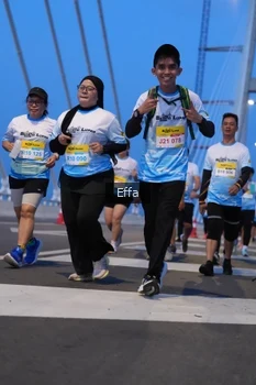 Runner Photo 2175701