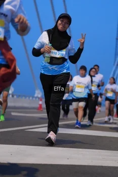 Runner Photo 2175707