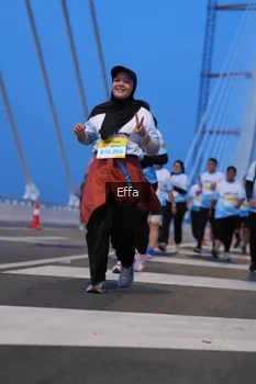 Runner Photo 2175710