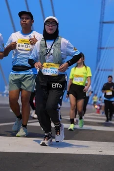 Runner Photo 2175721