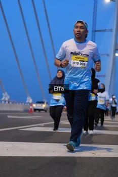 Runner Photo 2175736