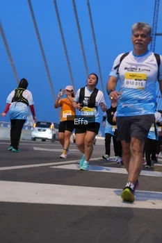 Runner Photo 2175754