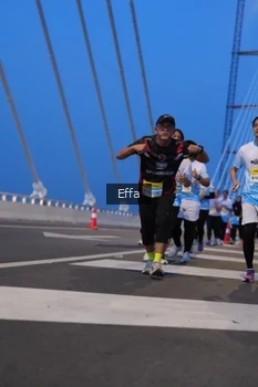 Runner Photo 2175771