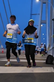 Runner Photo 2175843