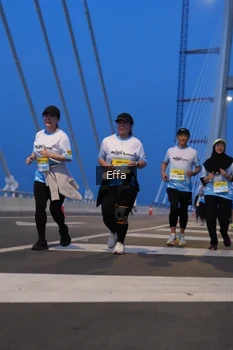 Runner Photo 2175848