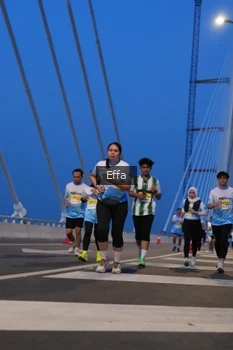 Runner Photo 2175866
