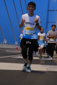 Runner Photo 2175884