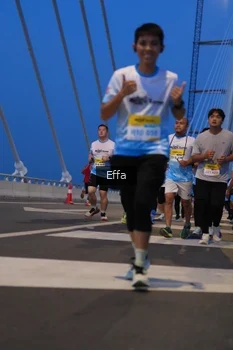 Runner Photo 2175886