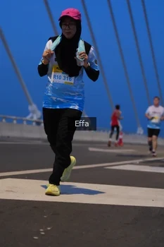 Runner Photo 2175887
