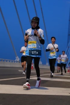 Runner Photo 2175911
