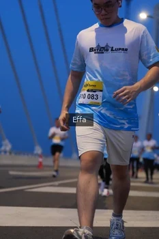 Runner Photo 2175913
