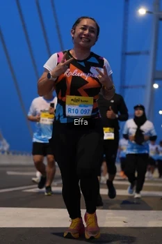 Runner Photo 2175944
