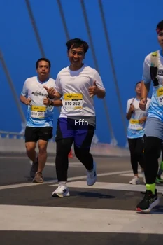 Runner Photo 2175953