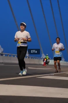 Runner Photo 2175958