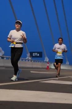 Runner Photo 2175959