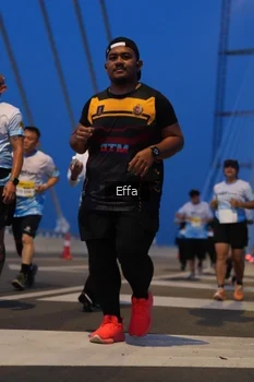 Runner Photo 2175987