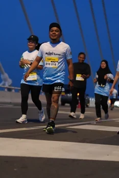 Runner Photo 2176015