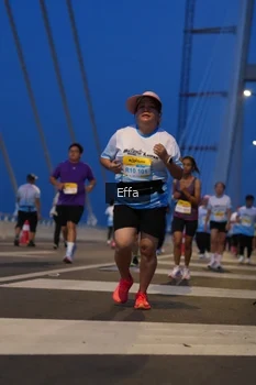 Runner Photo 2176019