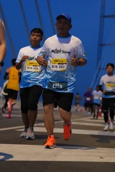 Runner Photo 2176027