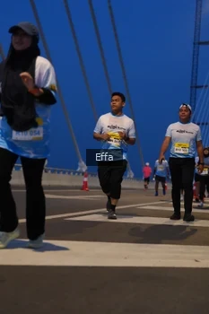Runner Photo 2176051