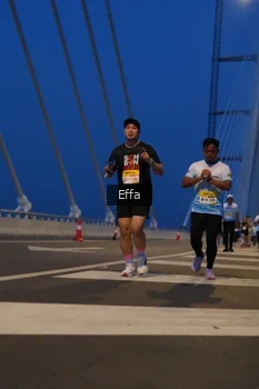 Runner Photo 2176062