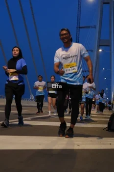 Runner Photo 2176087