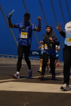 Runner Photo 2176152