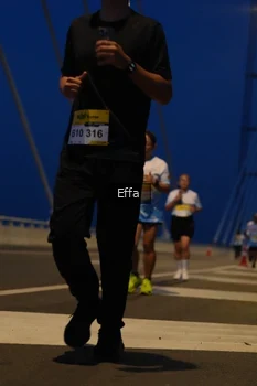 Runner Photo 2176302