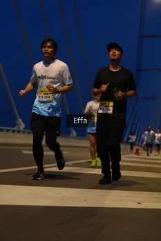 Runner Photo 2176305