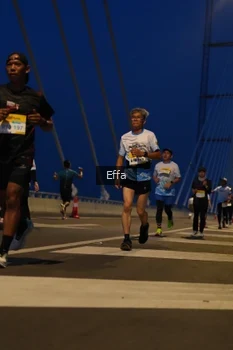 Runner Photo 2176322