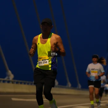 Runner Photo 2176373