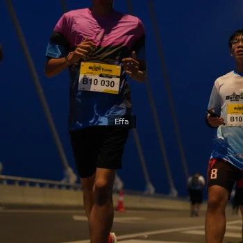 Runner Photo 2176375