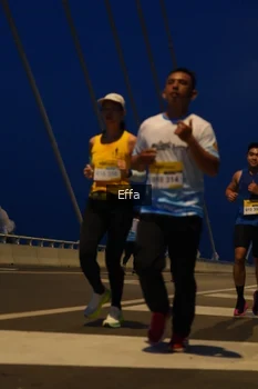 Runner Photo 2176389