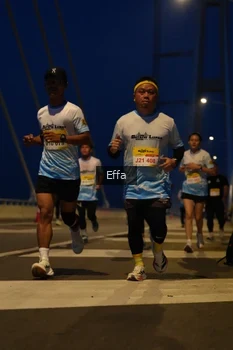Runner Photo 2176426