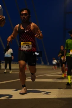 Runner Photo 2176431