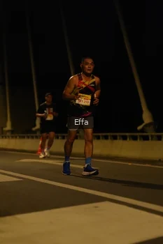 Runner Photo 2176698