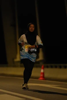 Runner Photo 2176792