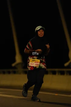 Runner Photo 2176793