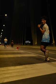 Runner Photo 2176801